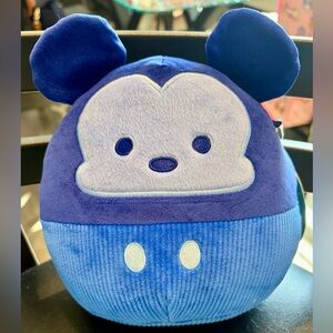 BNWT Disney Mickey Monochrome 6.5” Squishmallows